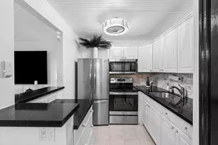 340 Horizons W, Boynton Beach, FL 33435 - Photo 7