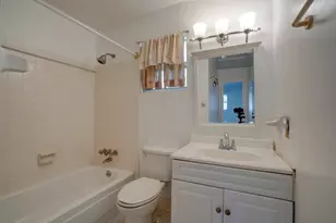 2111 NE 1st 203 Ct, Boynton Beach, FL 33435 - Photo 15