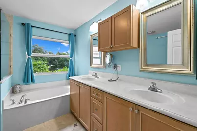 4576 Thornwood Circle, Palm Beach Gardens, FL 33418 - Photo 21