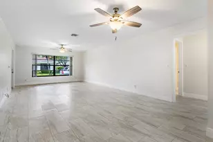 4360 Eucalyptus Tree Ct, Boynton Beach, FL 33436 - Photo 9