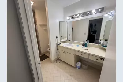 172 Meadows Drive, Boynton Beach, FL 33436 - Photo 13