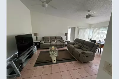 172 Meadows Drive, Boynton Beach, FL 33436 - Photo 5