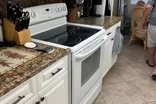 5427 Verona Dr, Boynton Beach, FL 33437 - Photo 11