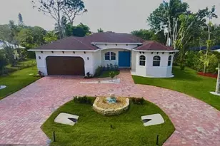 567 SW Hidden River Ave, Palm City, FL 34990 - Photo 1