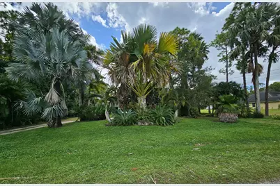 16318 E Brighton Drive, Loxahatchee, FL 33470 - Photo 11