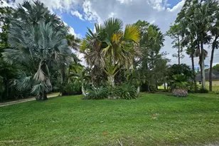 16318 E Brighton Dr, Loxahatchee, FL 33470 - Photo 11