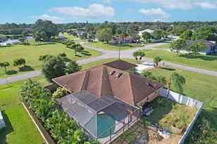 1991 SE Aires Ln, Port Saint Lucie, FL 34984 - Photo 5