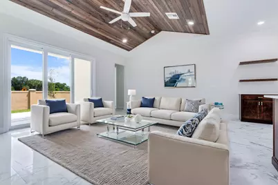 1805 Bridgepointe Circle #1, Vero Beach, FL 32967 - Photo 1