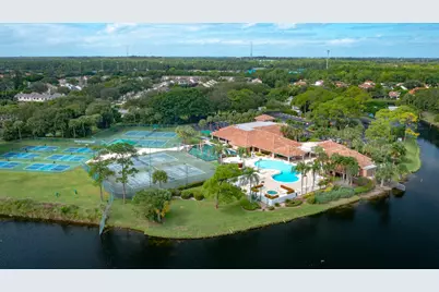 405 Harbour Pointe Way, Greenacres, FL 33413 - Photo 33