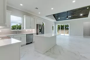 2005 Bridgepointe Cir, Vero Beach, FL 32967 - Photo 13