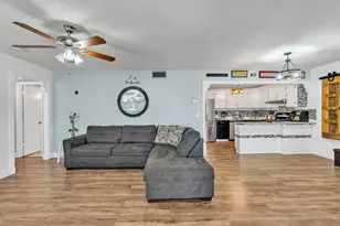329 Knotty Pine Cir, Greenacres, FL 33463 - Photo 5