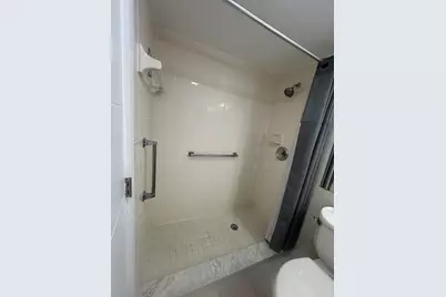 377 Windsor Q, West Palm Beach, FL 33417 - Photo 19