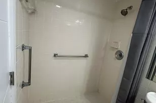 377 Windsor Q, West Palm Beach, FL 33417 - Photo 19