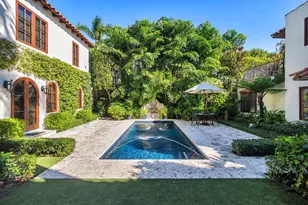 424 Brazilian Ave, Palm Beach, FL 33480 - Photo 1