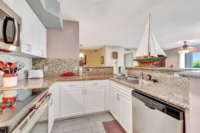 3594 S Ocean Boulevard #304, Boca Raton, FL 33487 - Photo 11