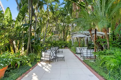 301 Australian Avenue #303, Palm Beach, FL 33480 - Photo 19