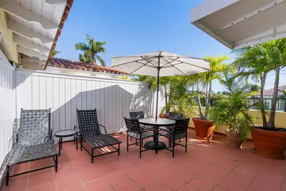 301 Australian Avenue #303, Palm Beach, FL 33480 - Photo 3