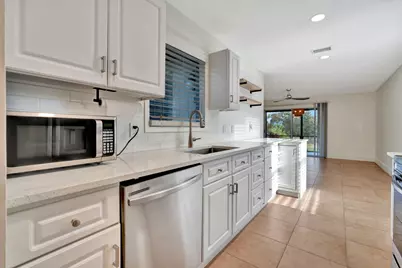 8132 SE Croft Circle #1, Hobe Sound, FL 33455 - Photo 17