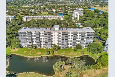 3510 Oaks Way #409, Pompano Beach, FL 33069 - Photo 1