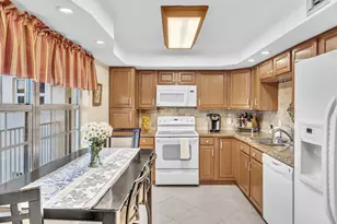 3510 Oaks Way, Pompano Beach, FL 33069 - Photo 13