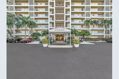 3510 Oaks Way #409, Pompano Beach, FL 33069 - Photo 3