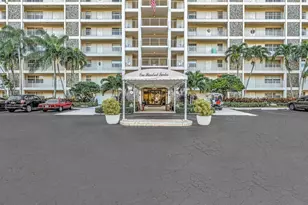 3510 Oaks Way, Pompano Beach, FL 33069 - Photo 3