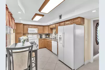 3510 Oaks Way #409, Pompano Beach, FL 33069 - Photo 15