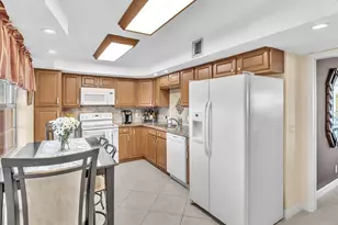 3510 Oaks Way, Pompano Beach, FL 33069 - Photo 15