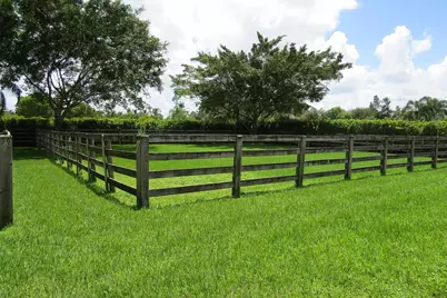 2705 Appaloosa Trail, Wellington, FL 33414 - Photo 17