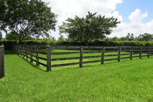 2705 Appaloosa Trail, Wellington, FL 33414 - Photo 17