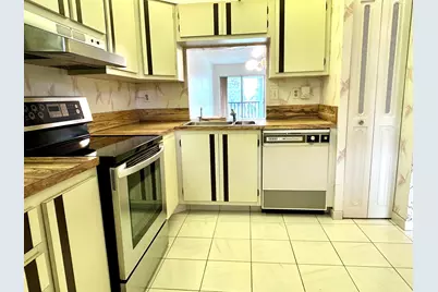 3930 Inverrary Boulevard #303-D, Lauderhill, FL 33319 - Photo 17