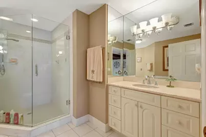 581 S Country Club Drive, Atlantis, FL 33462 - Photo 21