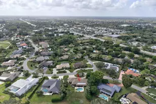 581 S Country Club Dr, Atlantis, FL 33462 - Photo 51