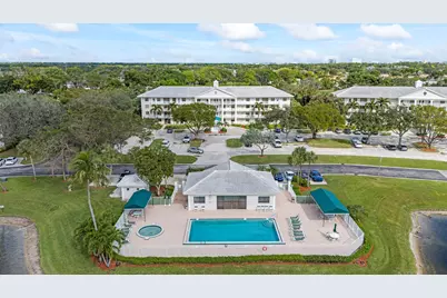 6073 Balboa Circle Circle #403, Boca Raton, FL 33433 - Photo 17