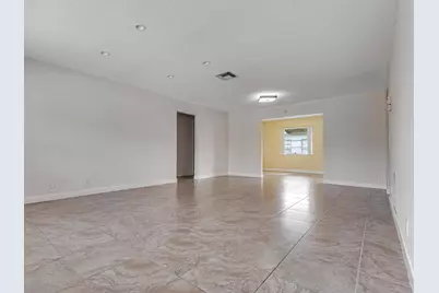 2016 SW Golf Lane, Boynton Beach, FL 33426 - Photo 5