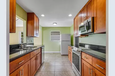 2016 SW Golf Lane, Boynton Beach, FL 33426 - Photo 7