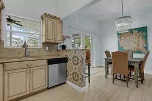 538 Riverside Dr, Palm Beach Gardens, FL 33410 - Photo 11