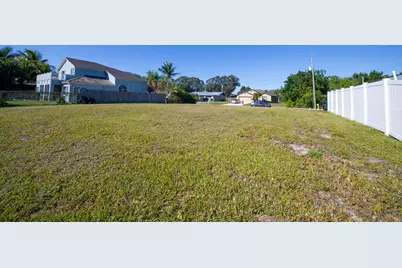 178 NE Dominican Terrace, Port Saint Lucie, FL 34983 - Photo 17