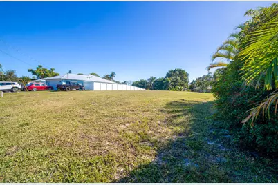 178 NE Dominican Terrace, Port Saint Lucie, FL 34983 - Photo 9
