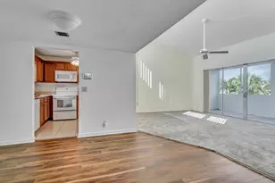 2528 Boundbrook Dr S, West Palm Beach, FL 33406 - Photo 11