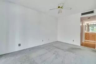 2528 Boundbrook Dr S, West Palm Beach, FL 33406 - Photo 21