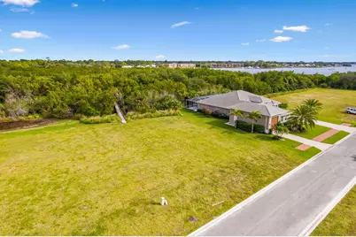 206 SE Fiore Bello, Port Saint Lucie, FL 34952 - Photo 3