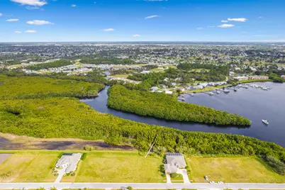 206 SE Fiore Bello, Port Saint Lucie, FL 34952 - Photo 9