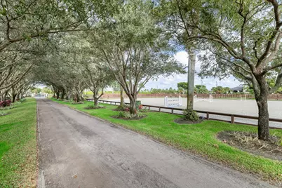 14750 Palm Beach Point Boulevard, Wellington, FL 33414 - Photo 11