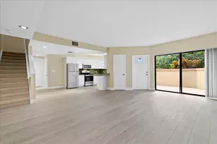 41 Uno Lago Dr, North Palm Beach, FL 33408 - Photo 3