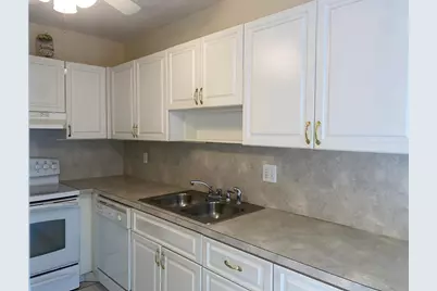 8665 Chevy Chase Drive #113, Boca Raton, FL 33433 - Photo 5