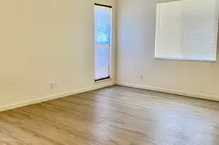 8665 Chevy Chase Dr, Boca Raton, FL 33433 - Photo 23