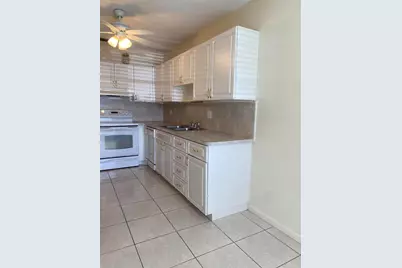 8665 Chevy Chase Drive #113, Boca Raton, FL 33433 - Photo 31