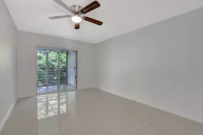 4064 Newport Q #4064, Deerfield Beach, FL 33442 - Photo 9
