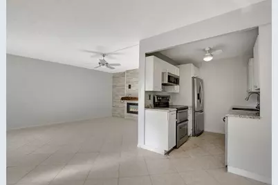 4064 Newport Q #4064, Deerfield Beach, FL 33442 - Photo 7